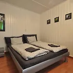 Town House Sleeps 12 Guests Ιντερλάκεν